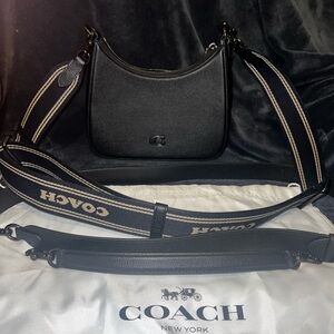 Coach logo strap shoulder bag